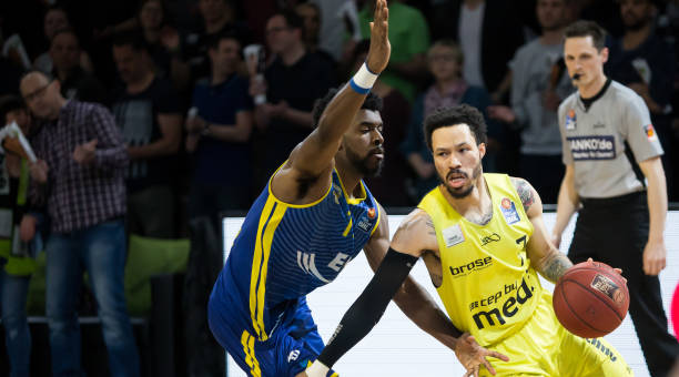 联赛发展的 联赛发展的